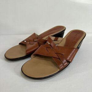 Clarks Sandals/Wedges Size 10M Tan/Brown Woven Leather Cross Strap Slide